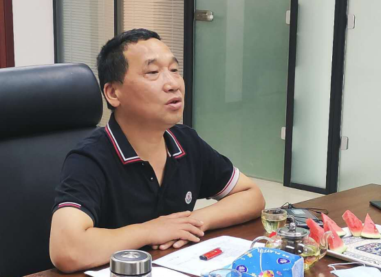 公司董事长视察皖、豫子公司及曲周种禽基地