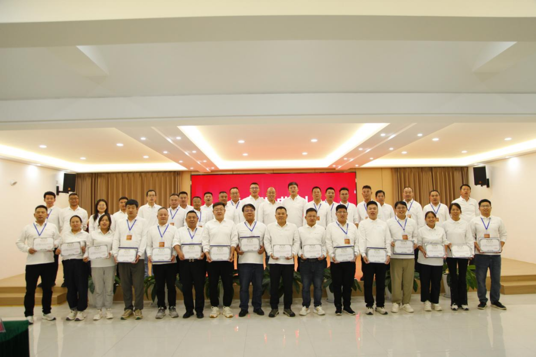 suncitygroup太阳新城第四期储备干部培训班正式开训：提能砺剑储力量，聚力扬帆作新锐